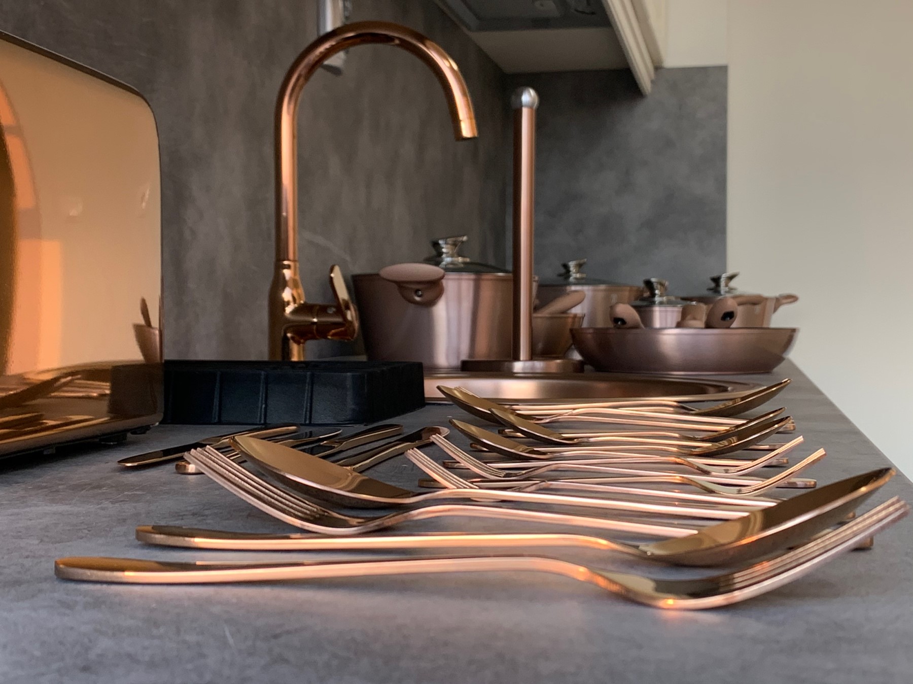 Кухни по поръчка – проект 105 Апостола на Реалноста от СИДИ СТИЛ